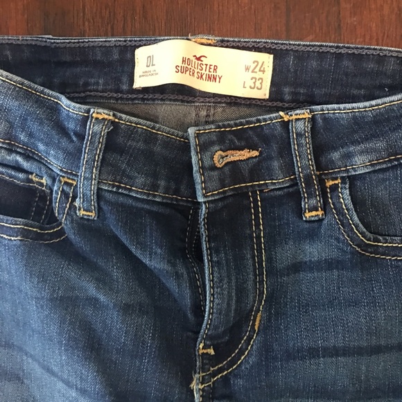 Hollister Super Skinny Jeans - Picture 2 of 4