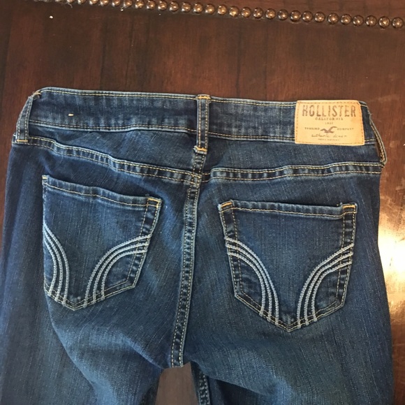 Hollister Super Skinny Jeans - Picture 3 of 4