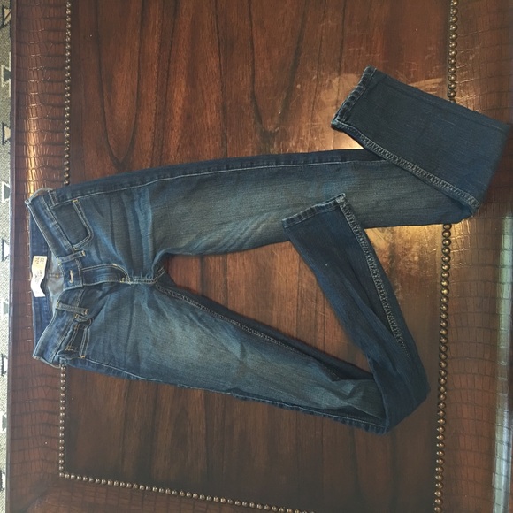 Hollister Super Skinny Jeans - Picture 4 of 4