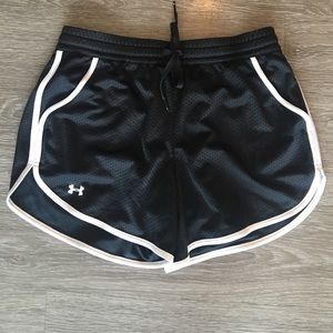 Women's Under Armour Mesh Short NWOT