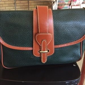 Leather Dooney & Bourke purse w/adjustable strap