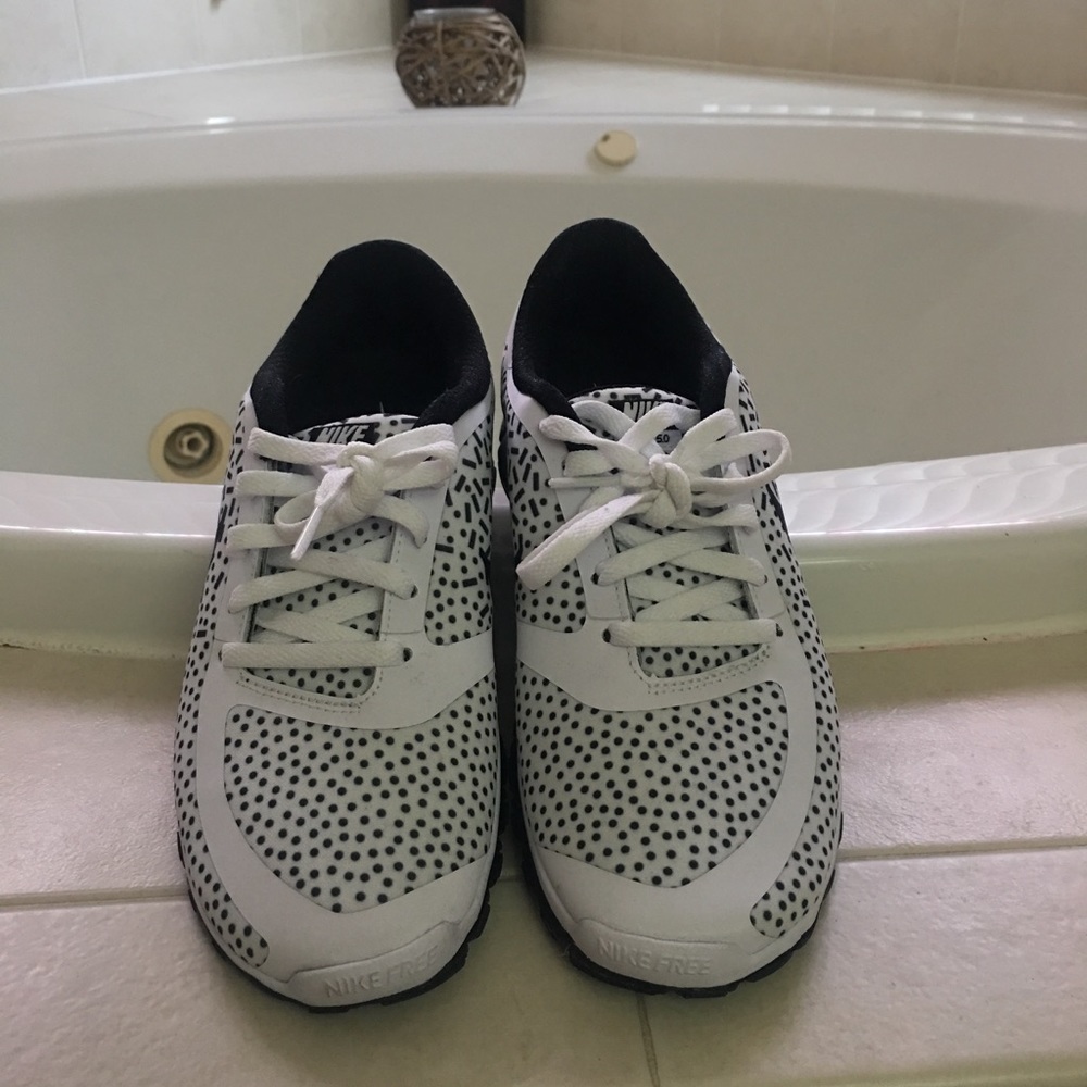 Women's Nike Free 5.0 "NEW"