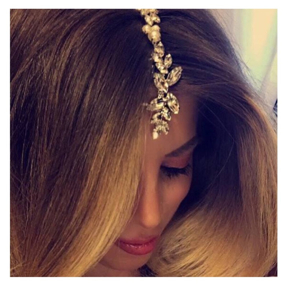 Crystal Tikka Headpiece w/ Pearl