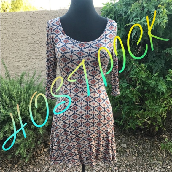 Nordstrom Dresses & Skirts - Nordstrom Dress with crocheted sexy back 🌸