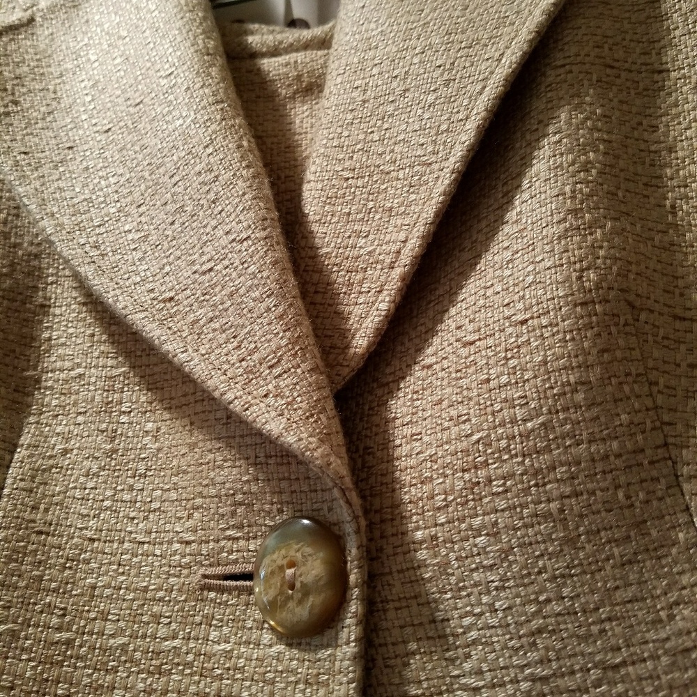 SOLD Isabel & Nina ruffle sleeve tweed