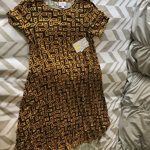 Lularoe Carly dress size XXS (runs large!!)