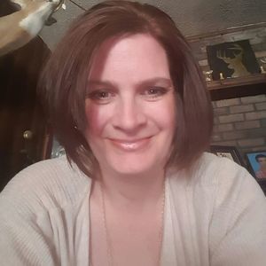 Meet your Posher, Stefanie