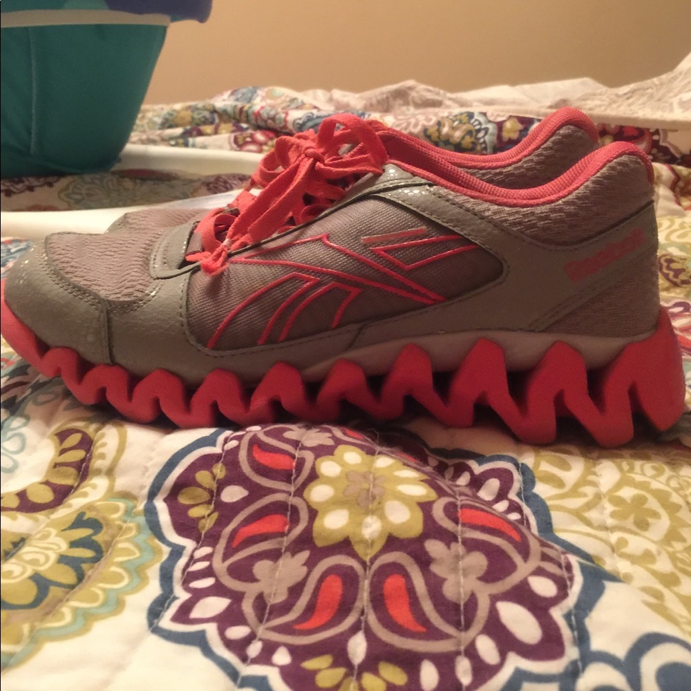 Reebok Zigtech Tennis Shoes