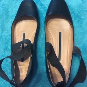 New Directions ballet flats