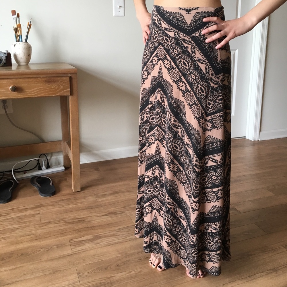 Comfy Patterned maxi skirt