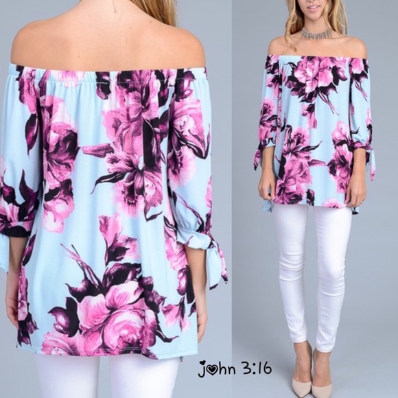 last small ๐ Stunning off shoulder tops - Picture 3 of 4