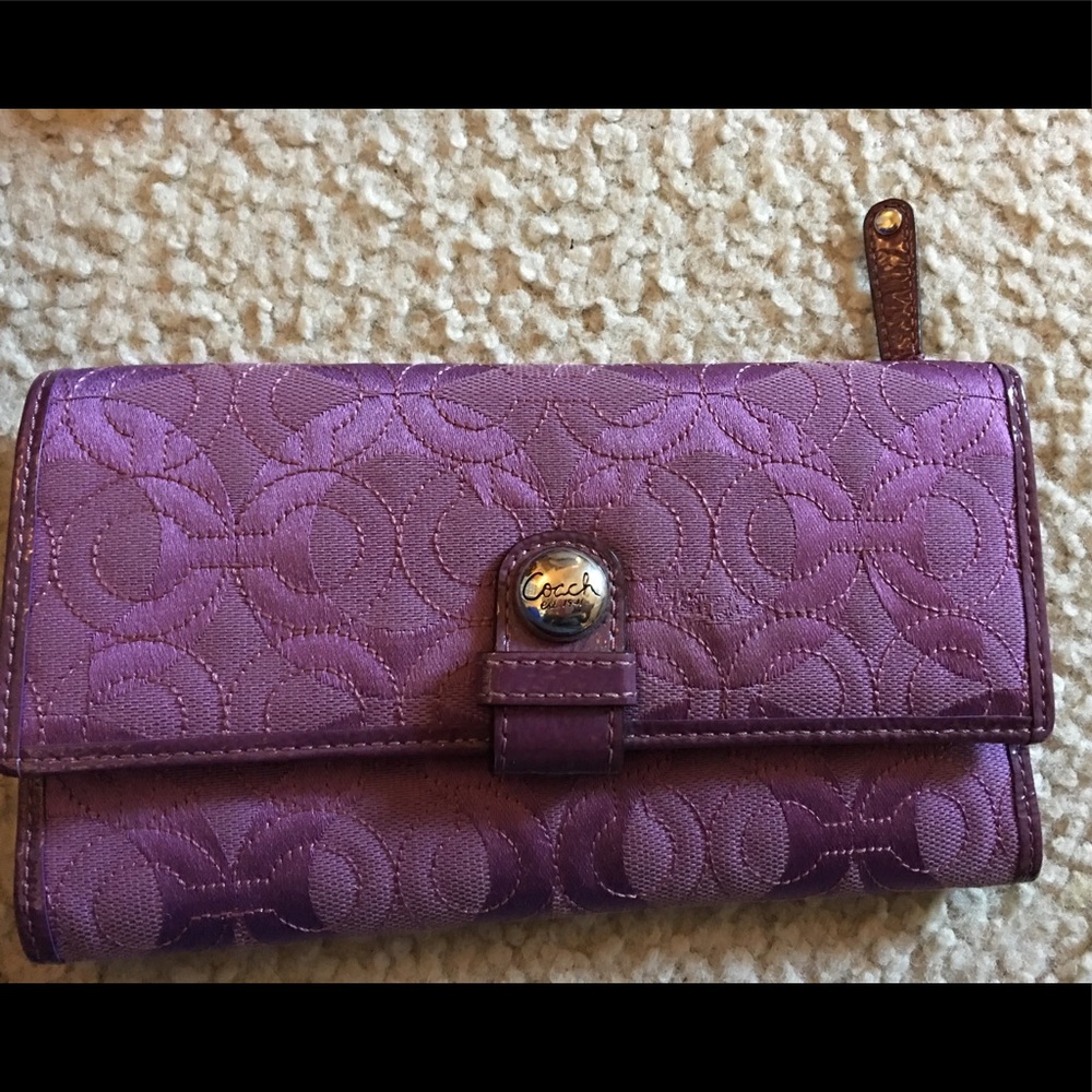 Coach trifold wallet