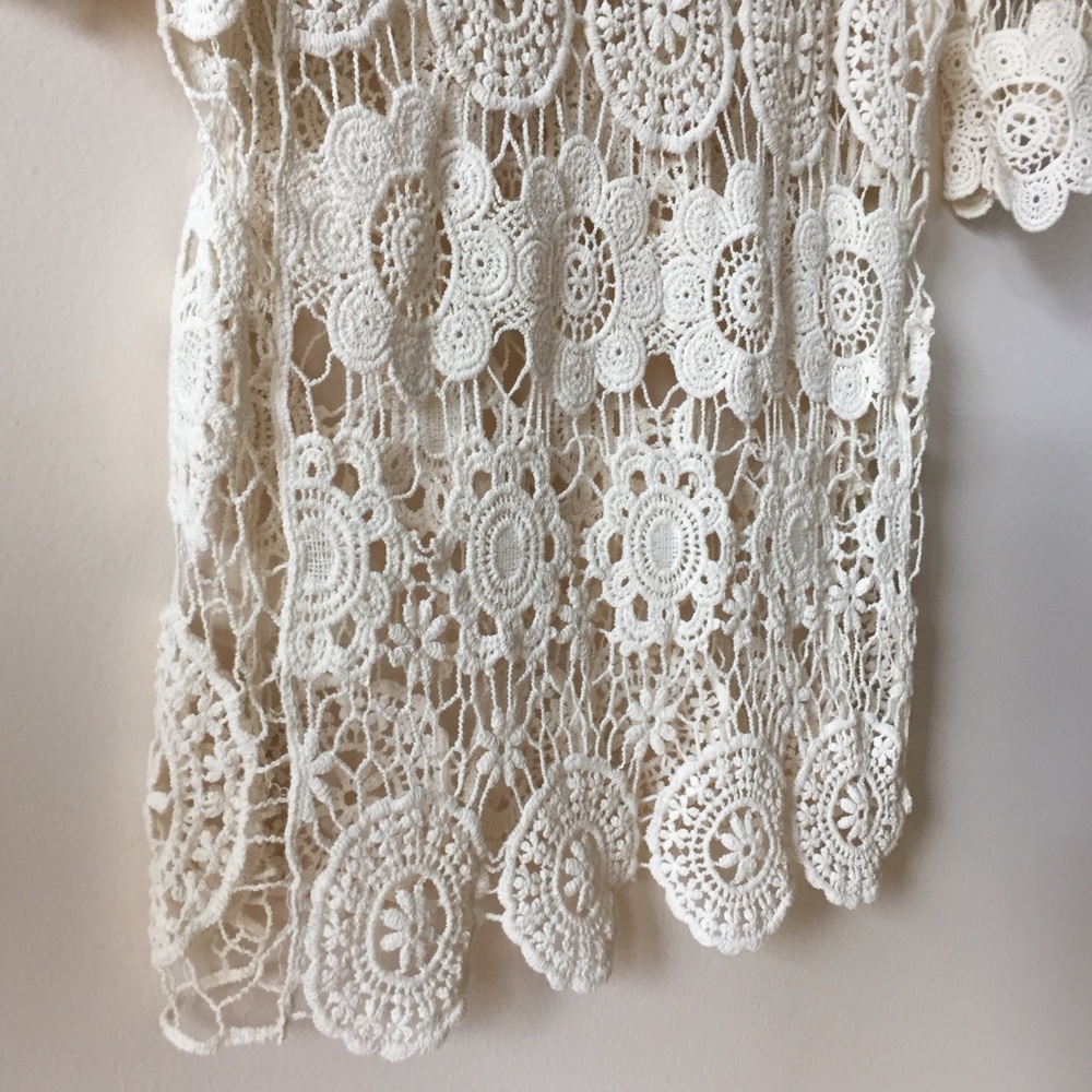 Elegant Crochet Flower Top - Picture 5 of 7