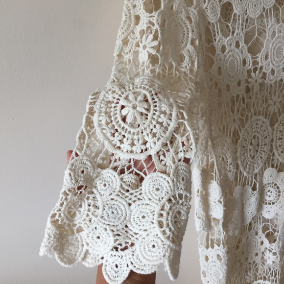 Elegant Crochet Flower Top - Picture 6 of 7