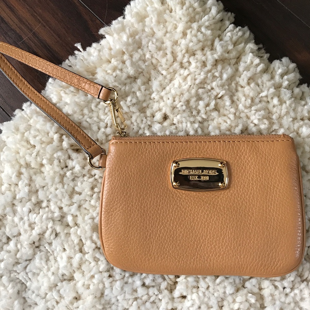 Michael Kors Jet Set Small Leather Wristlet