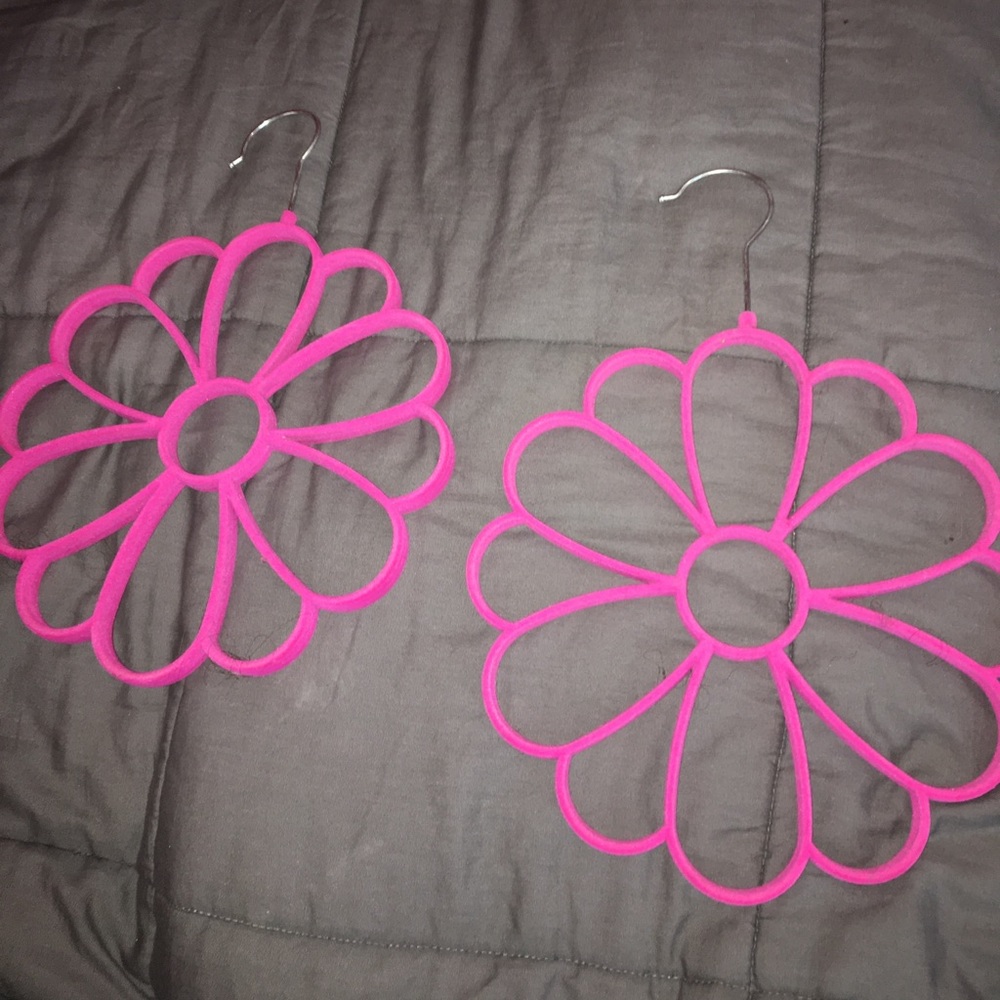 Two pack scarf holder