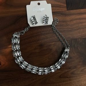 Earring necklace set