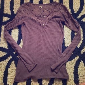 Small Hollister shirt