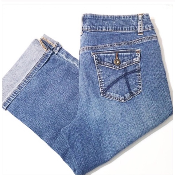 St. John's Bay Denim - 🇺🇸4 FOR $13 MEGA SALE❤ St Johns Bay Denim Capris