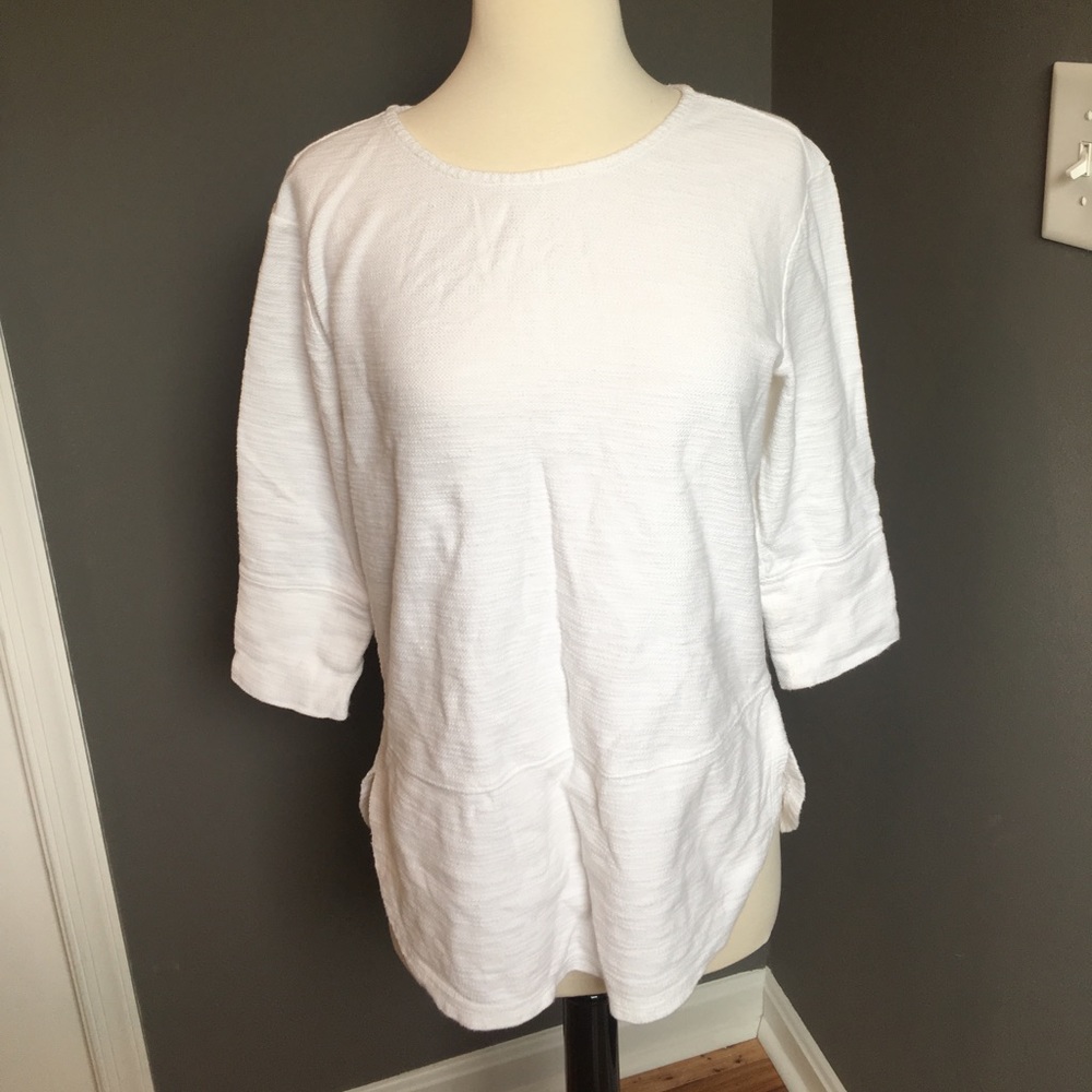 Bright white textured tunic Sz M