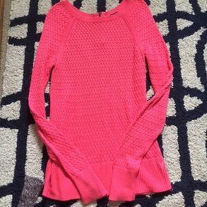 American Eagle Salmon sweater with zipper on back