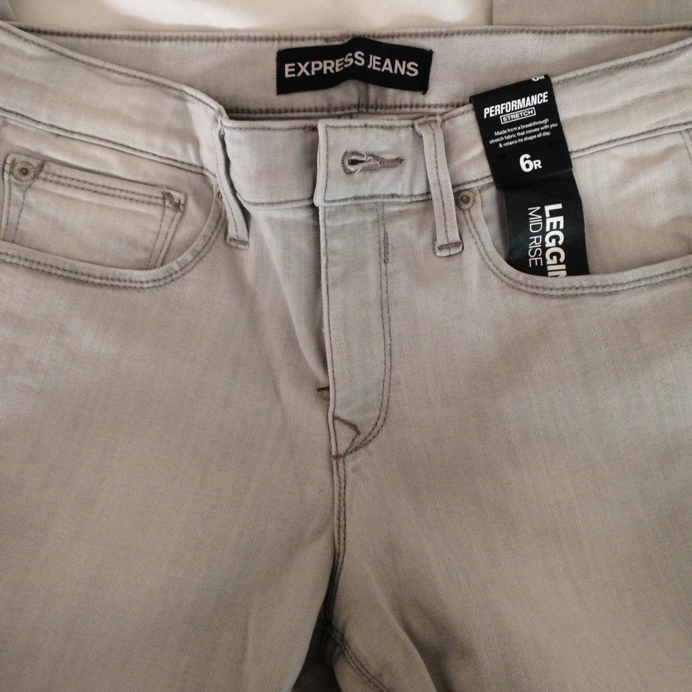 Express 6Reg performance stretch Mid Rise legging