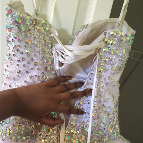 Size 10 Elegant Prom Dress - Picture 2 of 3