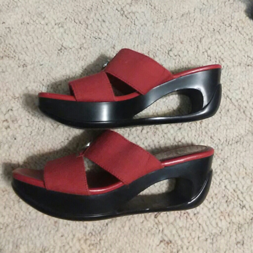 White Mountaineering pumps/see-through wedges