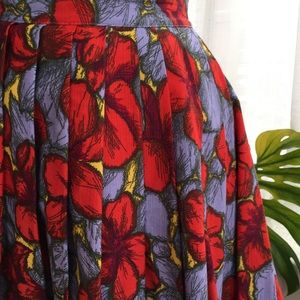 H&M Skirts - H&M colorful full Pleated Skirt Size 6/Medium H&M Skirts - H&M colorful full Pleated Skirt Size 6/Medium
