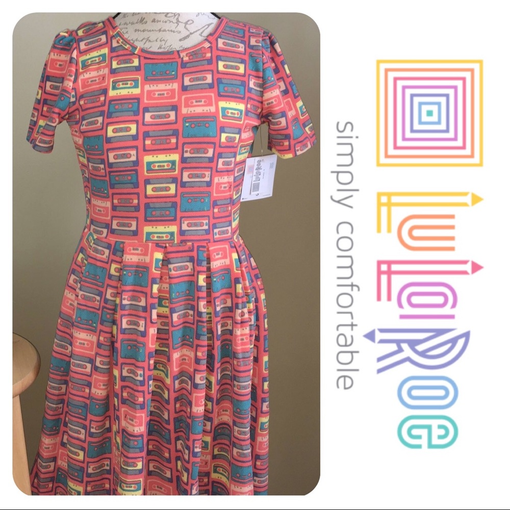 🦄 Unicorn 🦄 LuLaRoe Cassette Amelia NWT