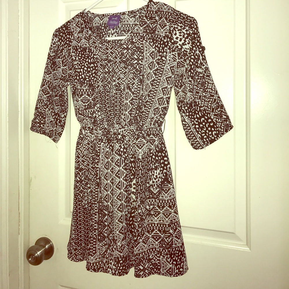 Black and white patterned dress