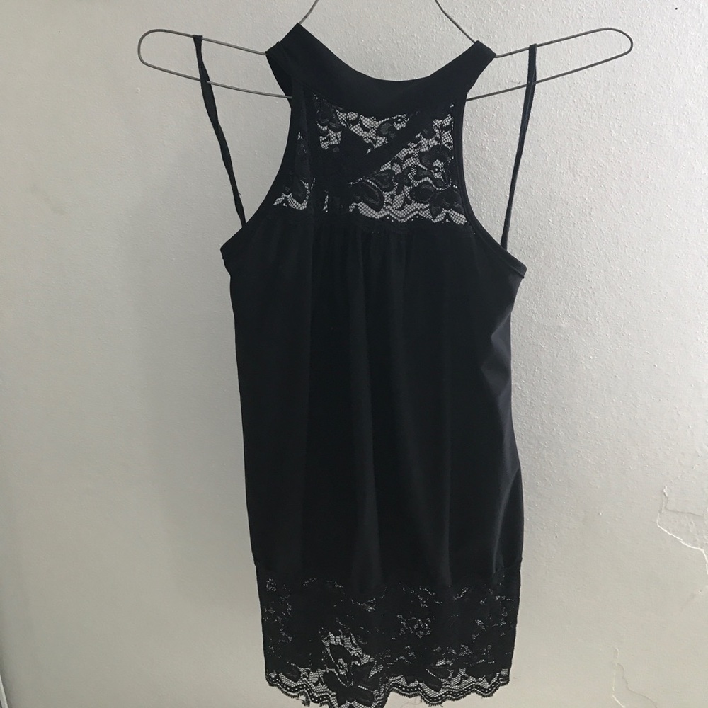 Black halter top🖤