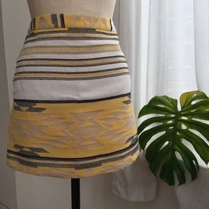 Zara Skirts - ZARA AZTEC PRINT SKIRT SIZE MEDIUM/6 Zara Skirts - ZARA AZTEC PRINT SKIRT SIZE MEDIUM/6