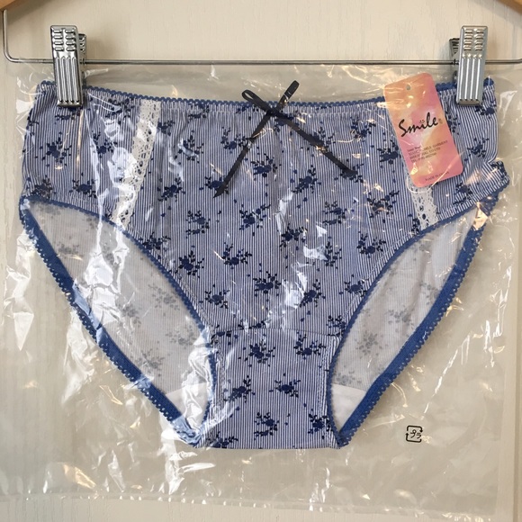 Blue Floral Bra & Undie Set - Picture 2 of 3