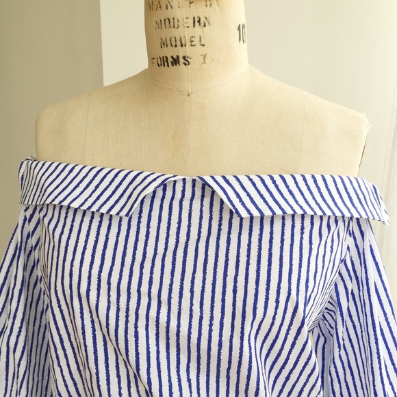 Tops - OFF THE SHOULDER BLUE STRIPE TOP SIZE MEDIUM Tops - OFF THE SHOULDER BLUE STRIPE TOP SIZE MEDIUM