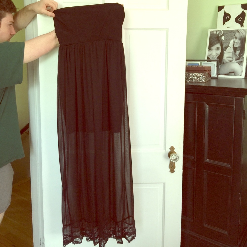 Sheer maxi w lace NEVER WORN