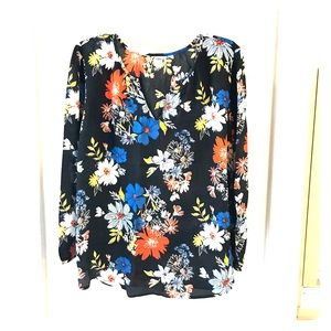 Floral shirt 🌸🌺🌼