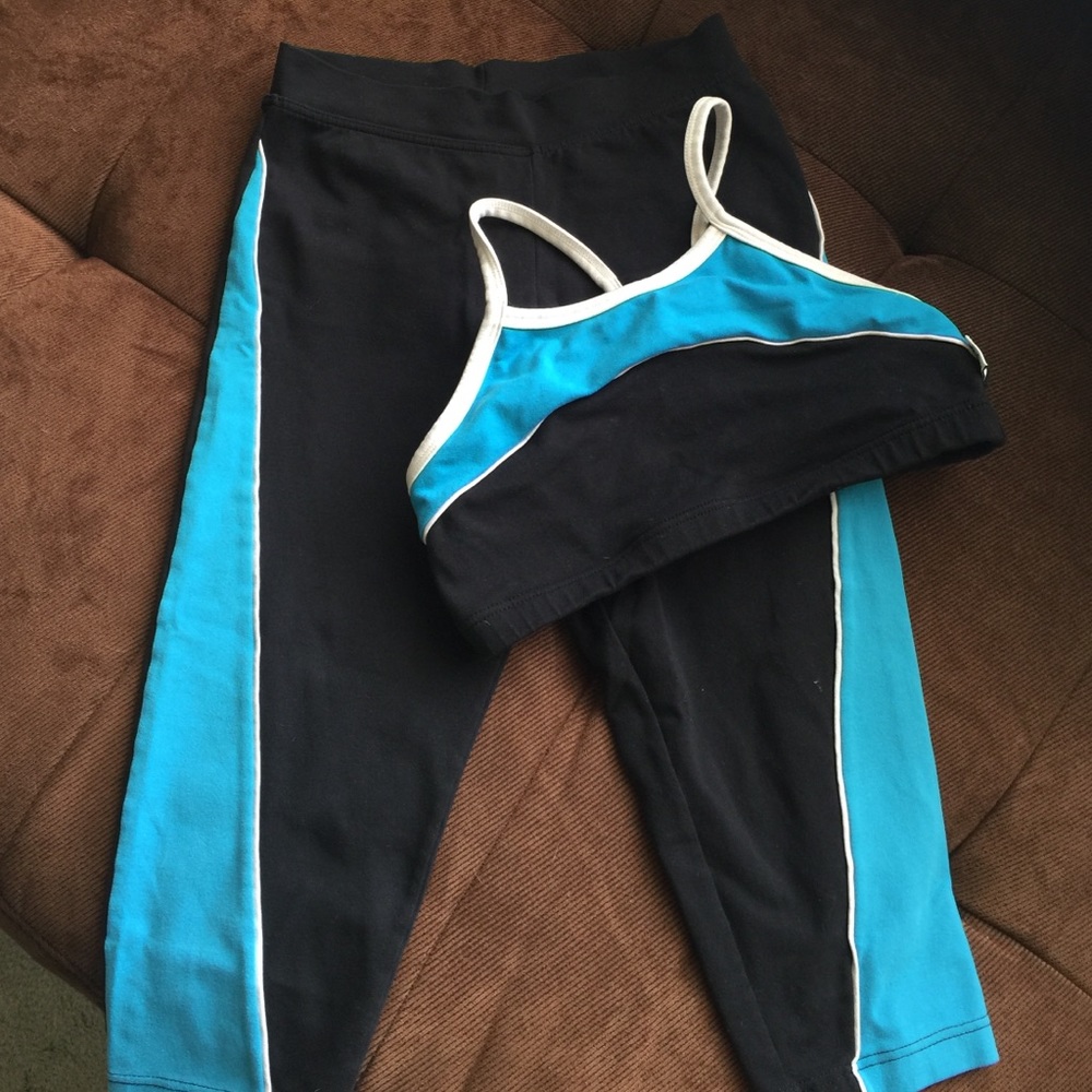 Degage capris M. See matching sport bra in S