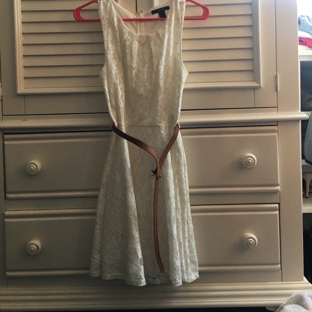 White, lace dress