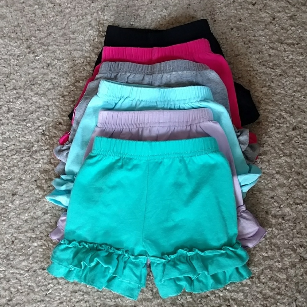 Girl's ruffle shorts