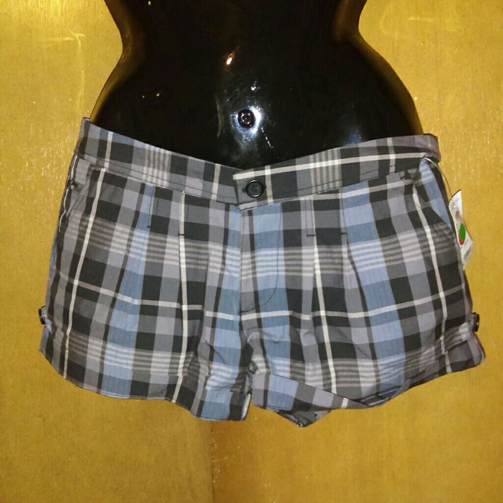 💙NWT Charlotte Russe dress shorts