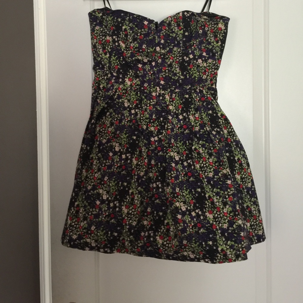 Strapless bebe floral dress