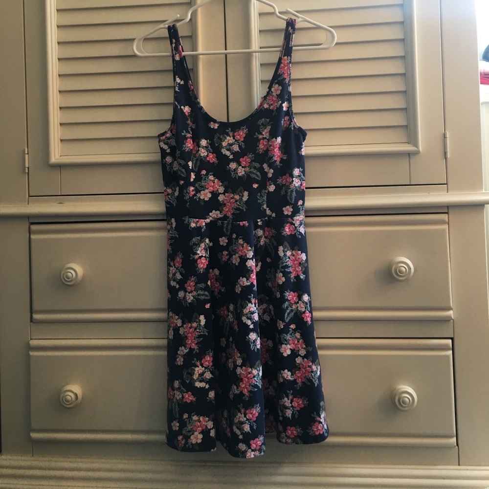 Floral Hollister dress