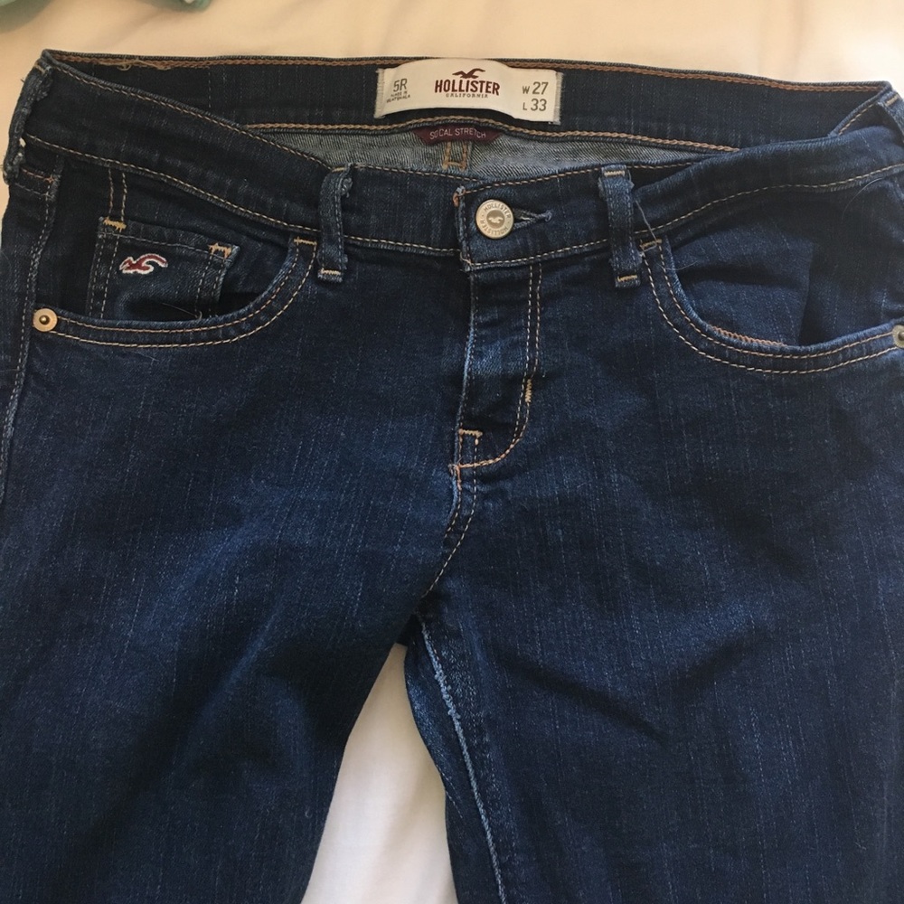 hollister jeans!