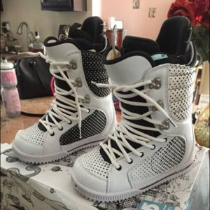 Burton Tryst Snowboarding Boots
