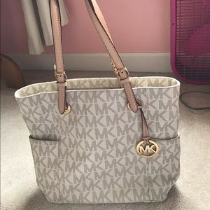 Michael Kors Jetset Vanilla bag