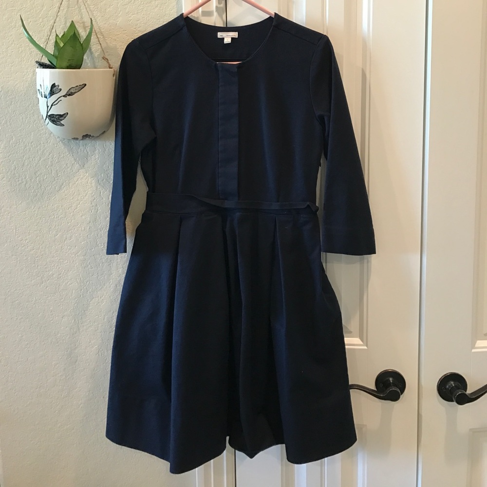 Gap navy dress