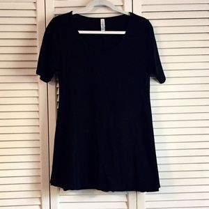HTF LuLaRoe Perfect T Solid Black
