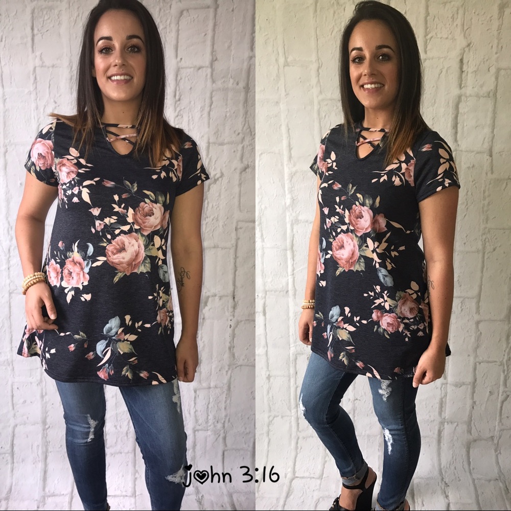❗️SALE❗️LAST one✔️Short sleeve tops - Picture 3 of 3