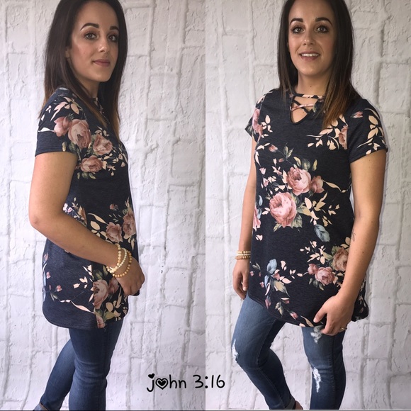 Boutique Tops - ❗️SALE❗️LAST one✔️Short sleeve tops